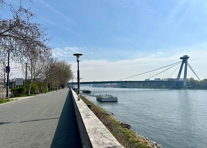 Vydrica Old Town Апартаменти Братислава